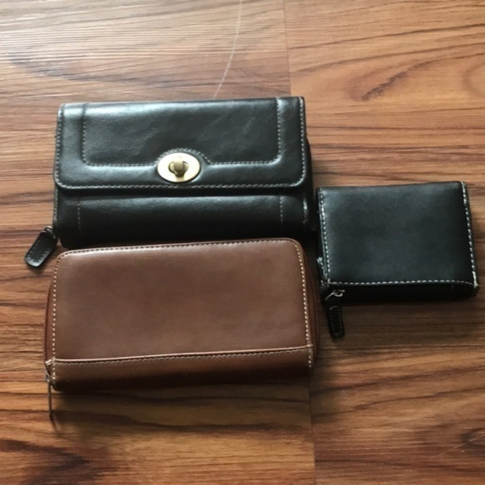 3 wallets no brand names